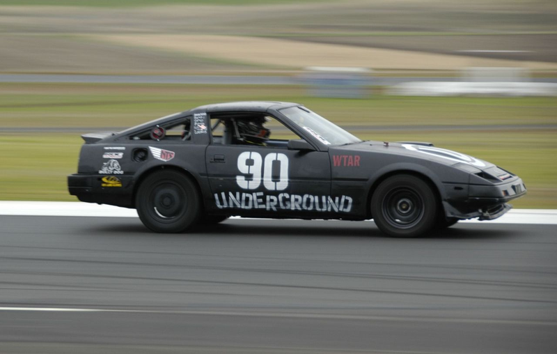 Illustration for article titled 24 Hours Of LeMons Arse Freeze-A-Palooza Über Gallery: Awesome Datsuns, Driven Nissans